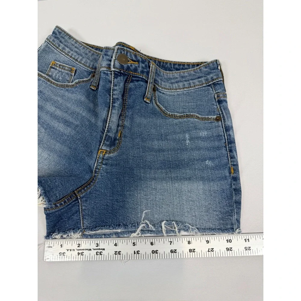 Universal Thread High Rise Short Denim Shorts Blue Raw Hem Size 4/27R Distressed